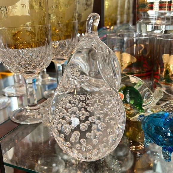 Handblown Bullicante Pear Swedish Paperweight Art Glass by FM Ronneby - Picture 2 of 8